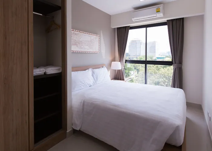 Hotel The Journey Laksi