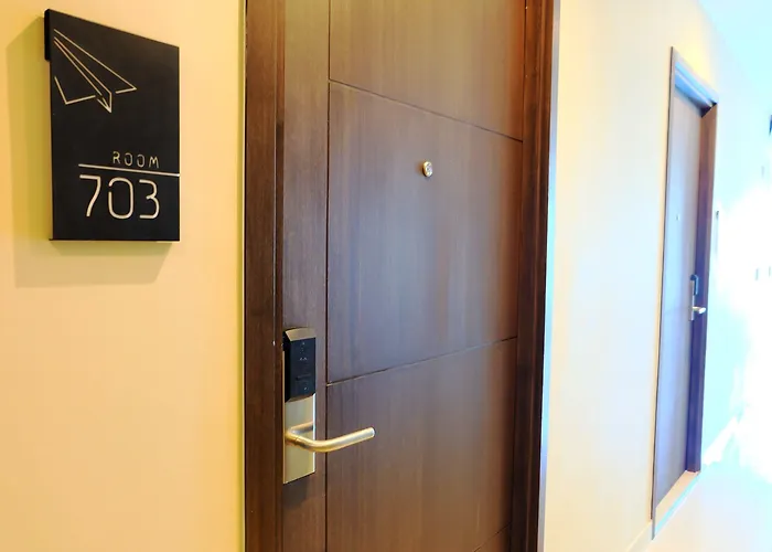 Hotel The Journey Laksi